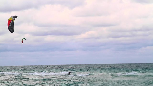 Kate surf,four