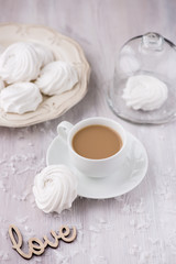 Obraz na płótnie Canvas White apple marshmallows, zephyr with coffee