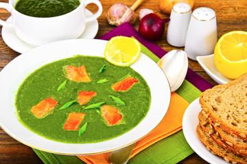 Mashed Spinach Soup with Salmon