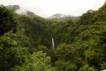Fototapeta premium La Fortuna waterfall, Costa Rica.