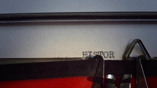 Message typed is &rdquo;HISTORY".