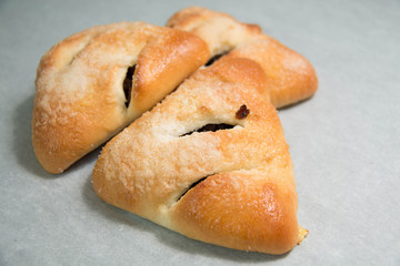 Bread with mayonnaise and raisin