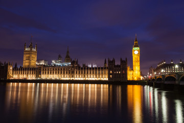 Obraz na płótnie Canvas Big Ben and house of parliament at twilight, London, UK.