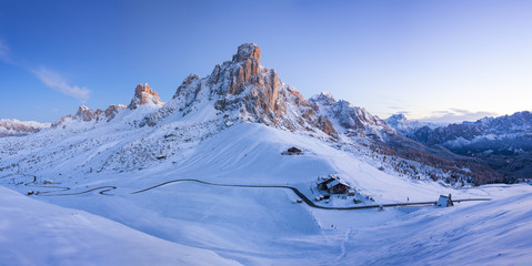 Winterlandschaft von Passo Giau, Dolomiten, Italien