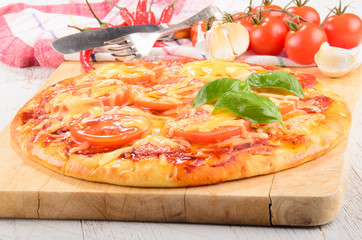 salami pizza with tomato and cheese