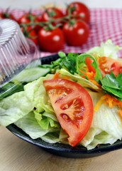 Salat vom Pizzaservice
