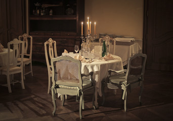 Fototapeta na wymiar Elegant dinner table