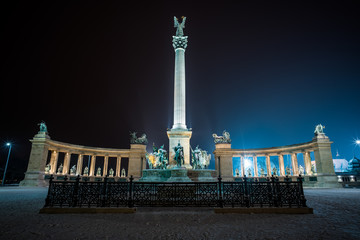 Fototapeta na wymiar Heroes square Budapest