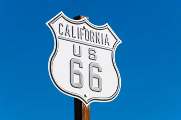 Gordijnen Schilderachtig uitzicht op het historische Route 66-bord © Fokussiert