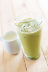 iced matcha latte