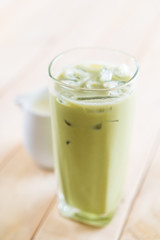 iced matcha latte