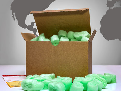 Pakettransport rund um die Welt 