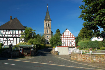 Wilnsdorf alter Ortskern mit Kirche