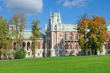 Fototapeta premium MOSCOW, RUSSIA - SEPTEMBER 19, 2015: The Park of Tsaritsino Palace