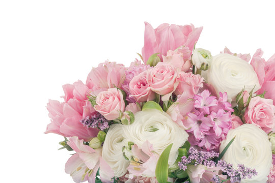 Fototapeta Amazing flower bouquet arrangement in pastel colors isolated on