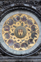 Naklejka premium Wall pattern in the form of a circle with the image of the saints