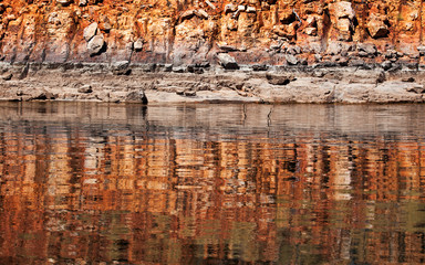 Fototapeta na wymiar Lake Argyle reflections