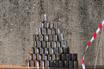 Pyramid of stacked aluminum cans - 101578770
