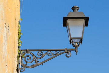 Fototapeta na wymiar decorative street lamp