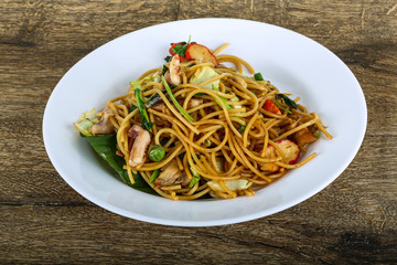 Asian pasta with seafood