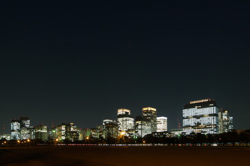 東京丸の内の夜景