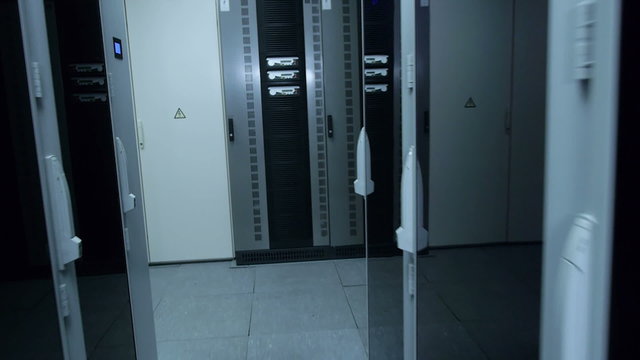 Flycam in Real Render Farm