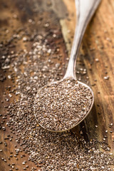 Chia Samen auf einen Löffel