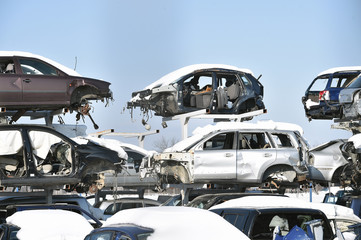 Fototapeta na wymiar Rows of destroyed cars in accidents used for recycling 