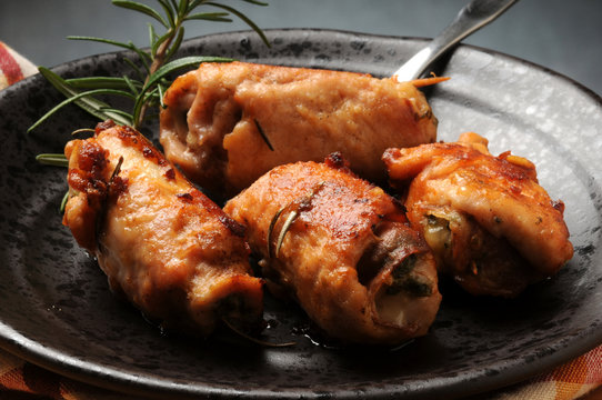 Involtini di pollo ม้วนไก่ Chicken roll курячий рулет heihei hurihia Українська кухня עוף גליל 