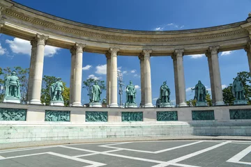 Foto auf Acrylglas Heroes square in Budapest, a square dedicated to the hungarian kings © grzegorz_pakula