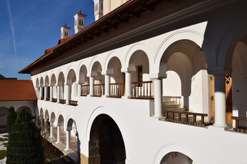 Sambata de Sus monastery building