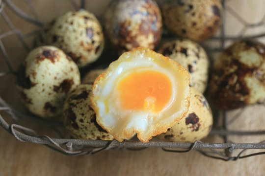A lot fried quail eggs