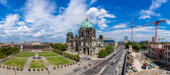 View of Berlin Cathedral © Sergii Figurnyi