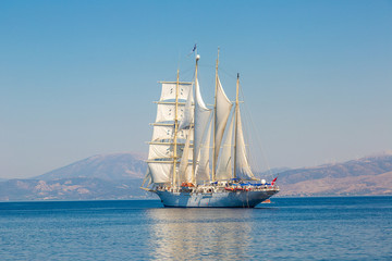 Obraz na płótnie Canvas Sailing ship