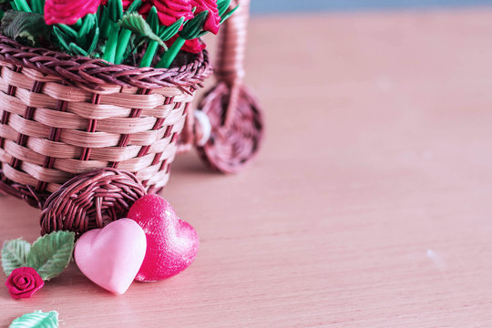 hearts and pot on the wooden