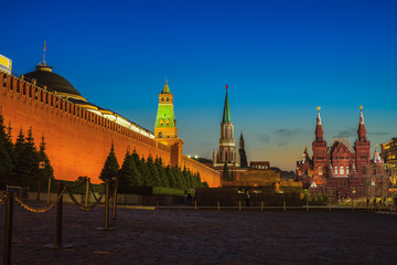 Obraz premium Illuminated Kremlin wall in Moscow, Russia