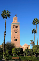 Fototapeta na wymiar Marrakech, Morocco - January 1, 2016: Koutoubia mosque