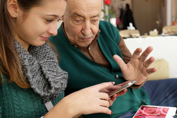 Insegnare ai nonni l'uso dello smartphone #4
