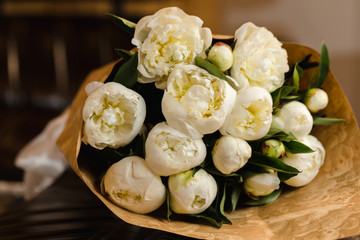 Obraz na płótnie Canvas Luxury bouquet of white peonies