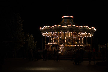Tiovivo carrusel noche