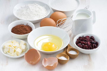 Obraz na płótnie Canvas fresh ingredients for baking on a white table