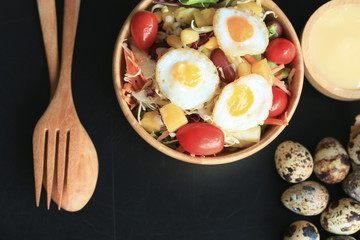 salad vegetable quail eggs
