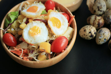 salad vegetable quail eggs