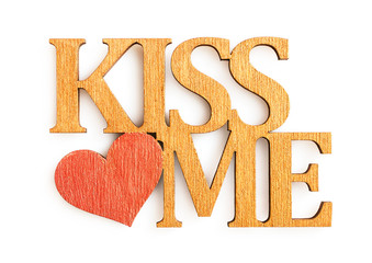 Golden words "kiss me"