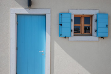 Obraz na płótnie Canvas Blue front door