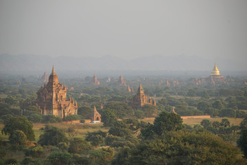 Fototapeta na wymiar Plain of Bagan(Pagan), Mandalay, Myanmar.