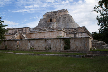 Fototapeta na wymiar uxmal ruins in yucata, mexico