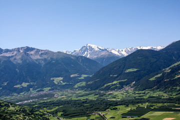 Fototapeta na wymiar A beautiful view of the Austrian Alps