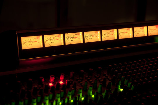 Buttons equipment for sound mixer control