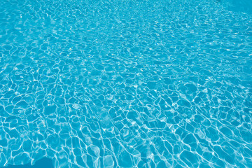 Ripple water in swimming pool